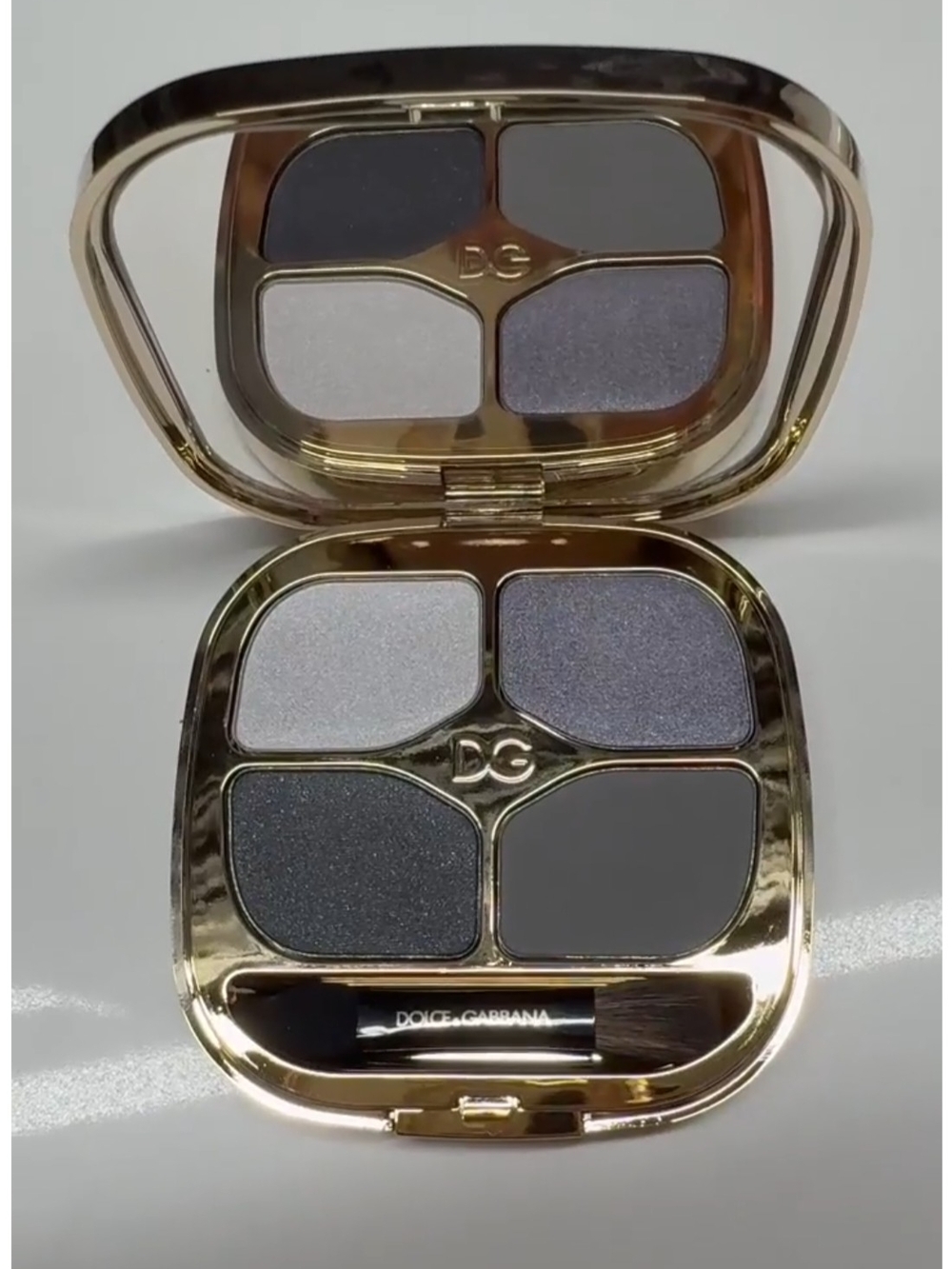 Dolce & Gabbana Eye Shadow Quad Felineyes. Limited Edition RARE FIND✨ FREE GIFT✨